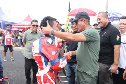 Gubernur Edy Rahmayadi Saksikan Balap Motoprix 2023 di Sirkuit Multifungsi Pemprov Sumut